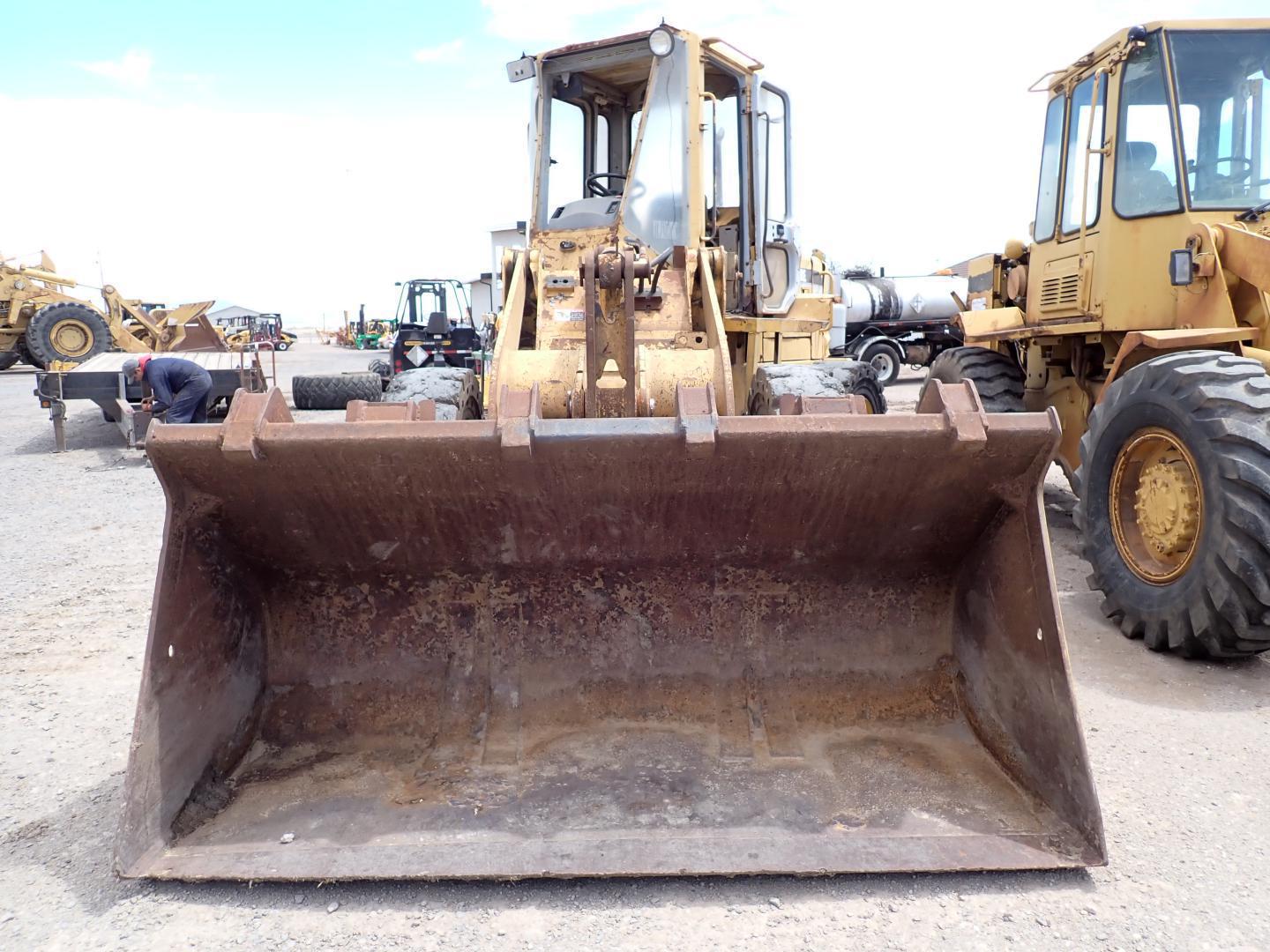 ./imagenes/INVOICE/2019/16696/CARGADOR FRONTAL JOHN DEERE_444H (13).JPG